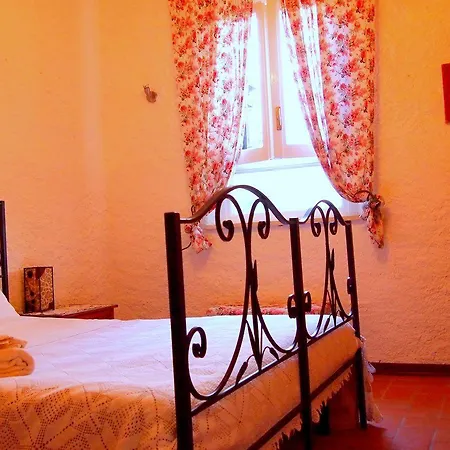 La Terra Alloggio per agriturismo Valiano