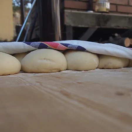 Alloggio per agriturismo La Terra Valiano